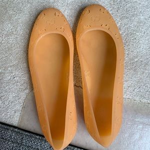 Gucci rubber shoes 39